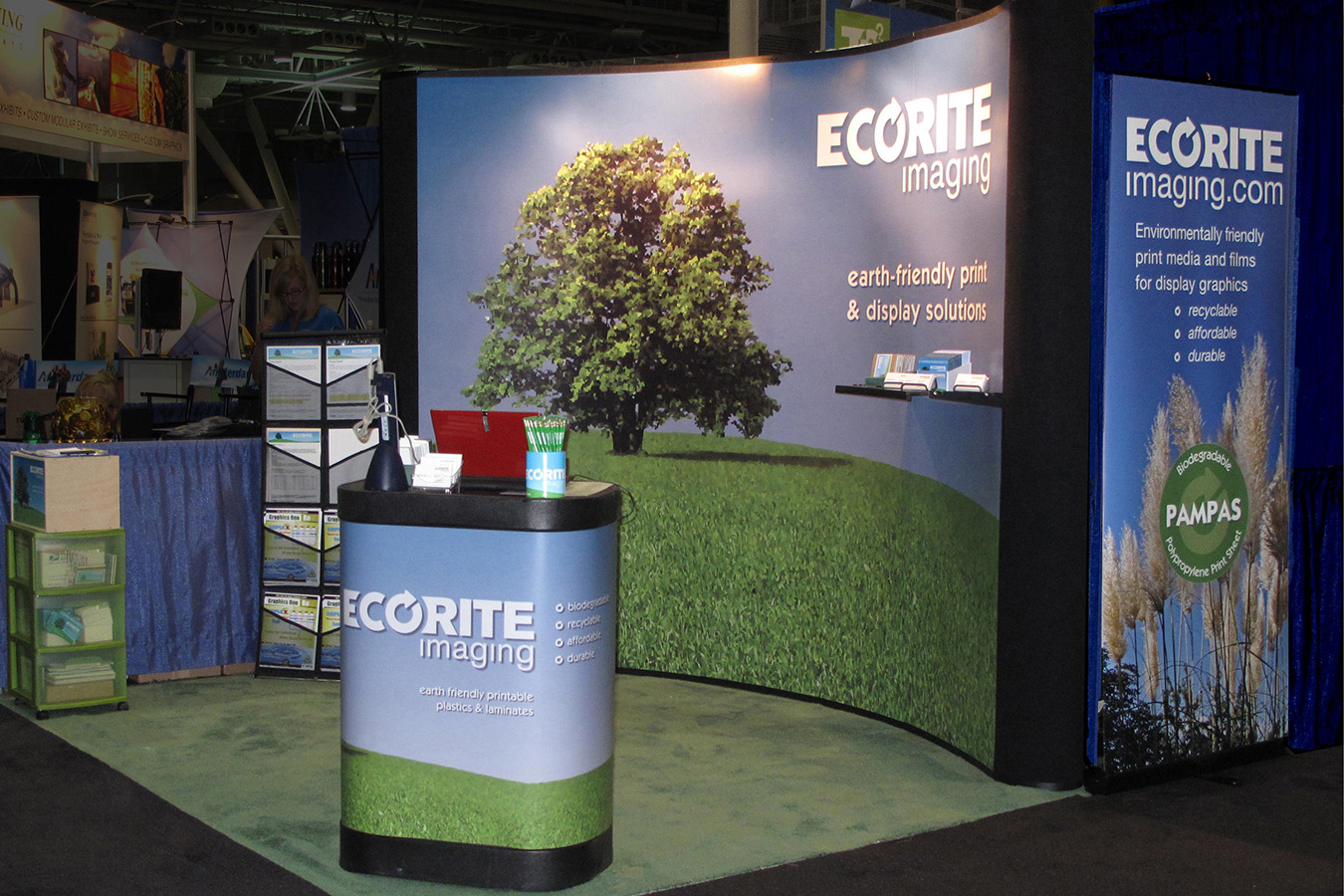 ecorite 21 : This display uses biodegradable print substrates and biodegradable ink!