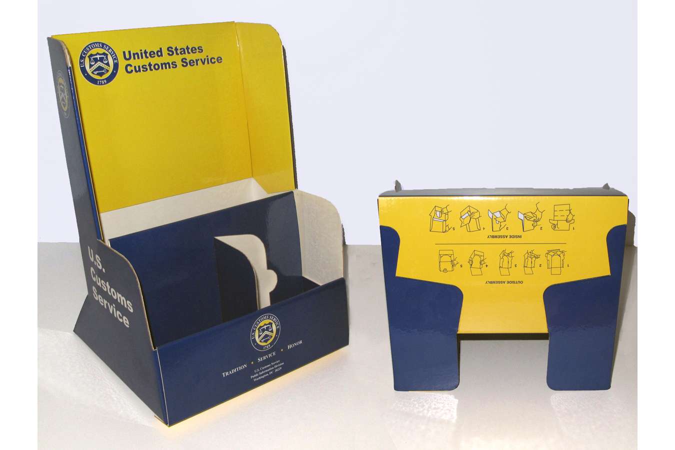 USCBP 6 Holder : US Customs brochure holders used at airports and ports of entry to the USA